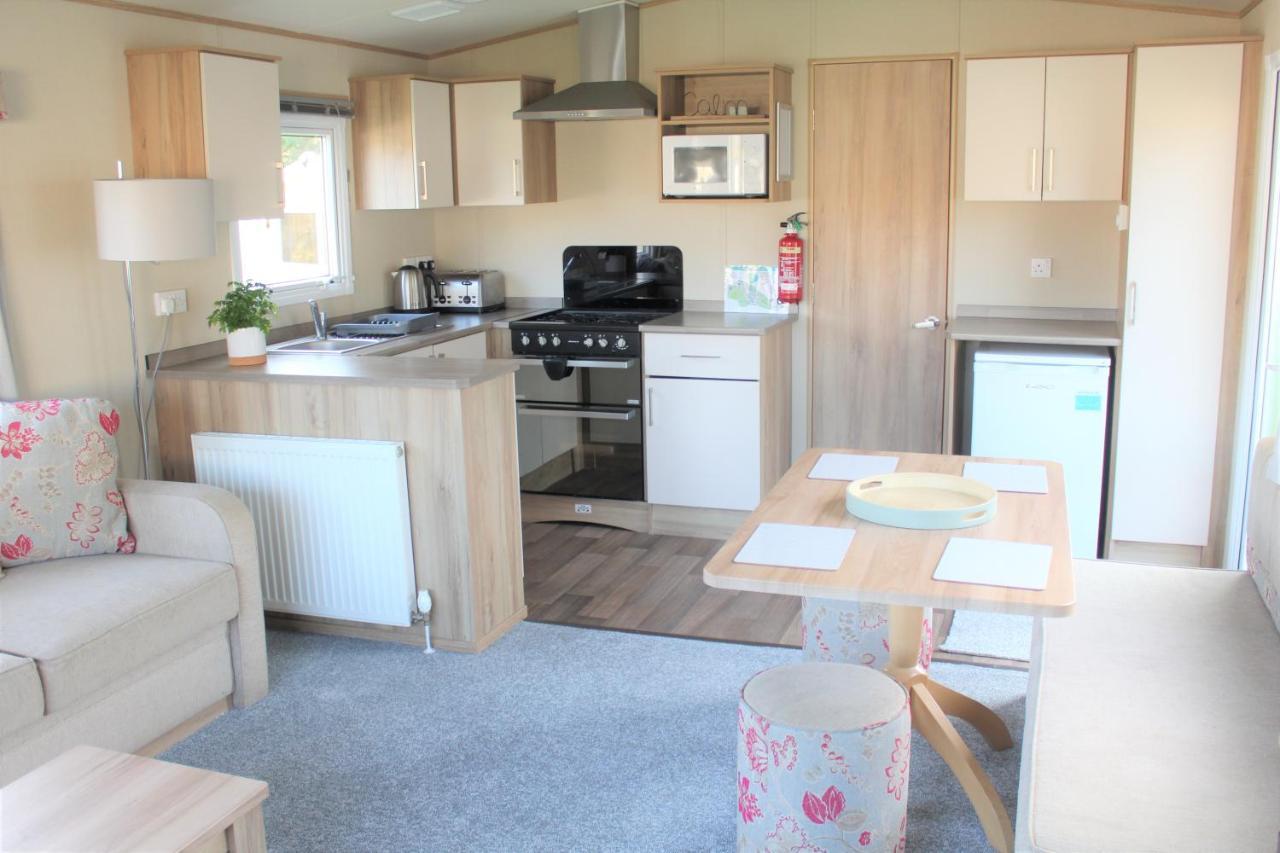 Newquay Bay Resort - Spacious - Sleeps 6 - Close To Porth Beach Экстерьер фото