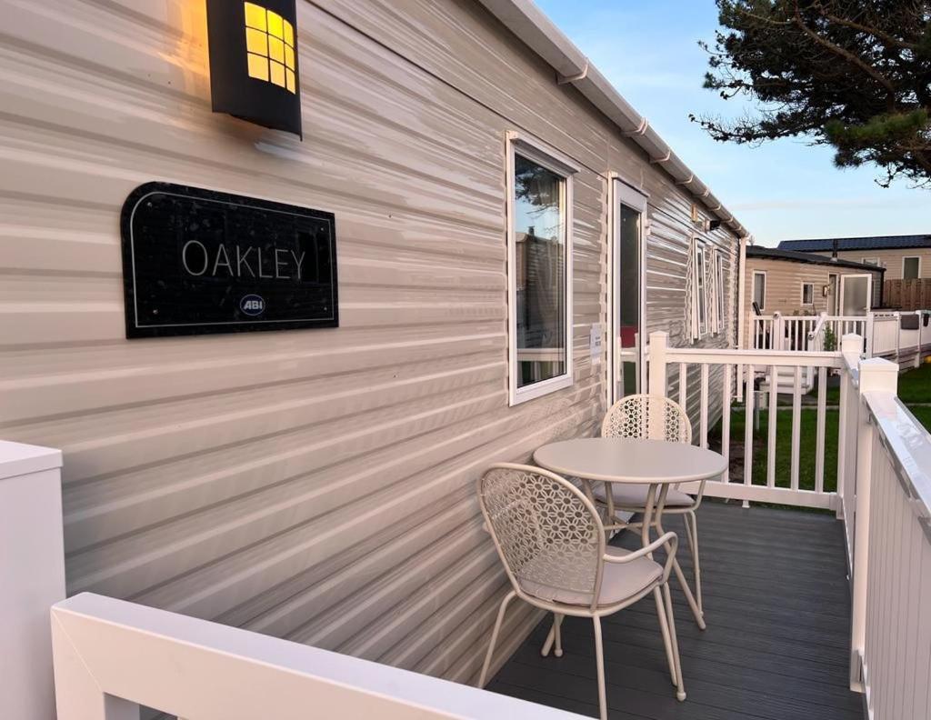 Newquay Bay Resort - Spacious - Sleeps 6 - Close To Porth Beach Экстерьер фото